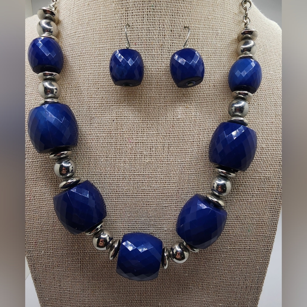 Cobalt Blue Diamond Cut Wood Bead Necklace with Matching Earings